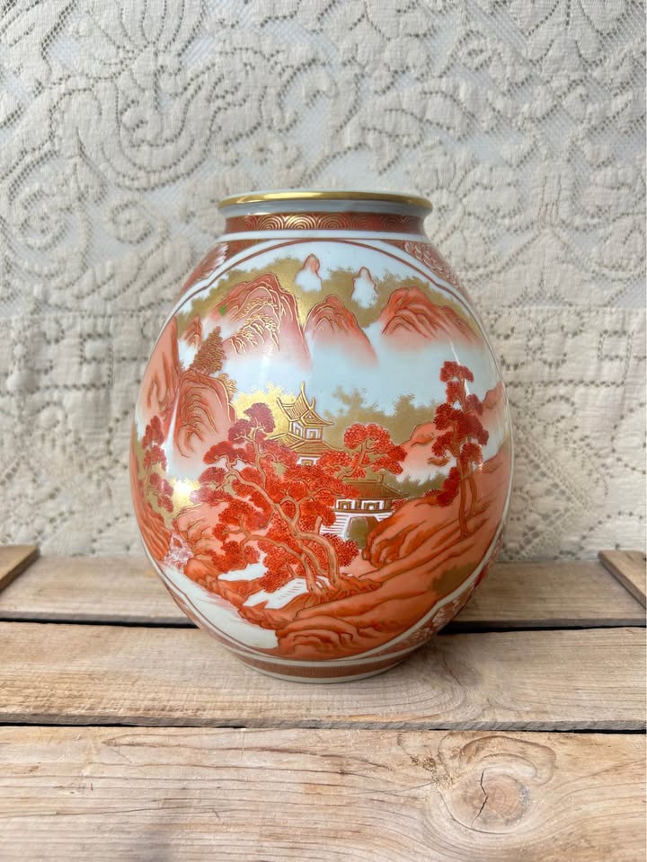 Vintage Tosen Japanese Kutani-Style Vase Red Gold Orange Hand-Painted “Tōsen”